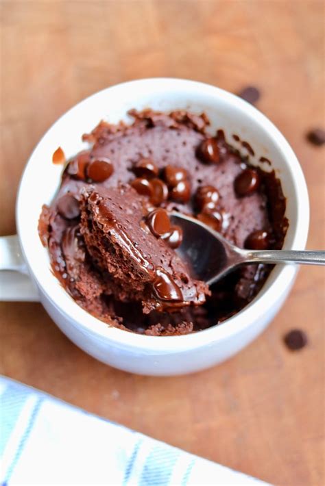 Super fudgy, moist and perfect anytime you need a chocolate fix, quick! Chocolate Vegan Mug Cake - The Cheeky Chickpea
