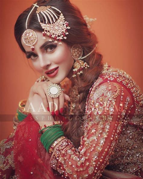 Her star sign is leo. Latest Beautiful Clicks of Actress Komal Meer | Pakistani ...
