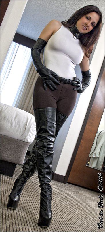 Tiedinheels On Twitter The Gorgeous Thehannahperez In Thighhighboots2 Thighhighboots Sexy