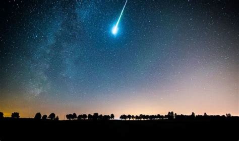 Meteor Shower Tonight Can You Still See The Perseid Meteor Shower