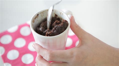 Recette le mug cake tout chocolat pour la fête des mères M6 Deco fr