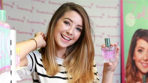 youtuber zoella apologises for old offensive tweets bbc news