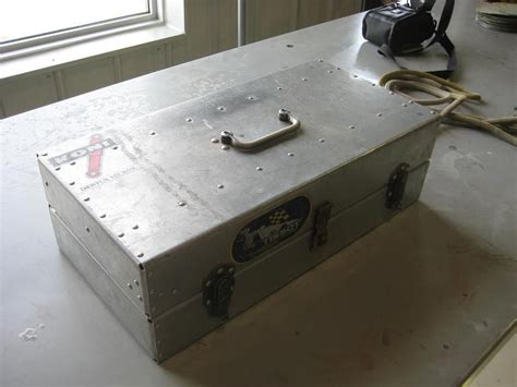 The tools are tough made of vanadium steel with chrome finish and has been heat treated for more strength. really cool home made tool box | Tool box, Welding projects, Company gifts