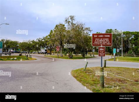 Boat Laundh Parking At Anclote River Park Holiday Florida Stock