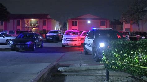 Man Shot To Death At Se Houston Apartment Complex Abc13 Houston