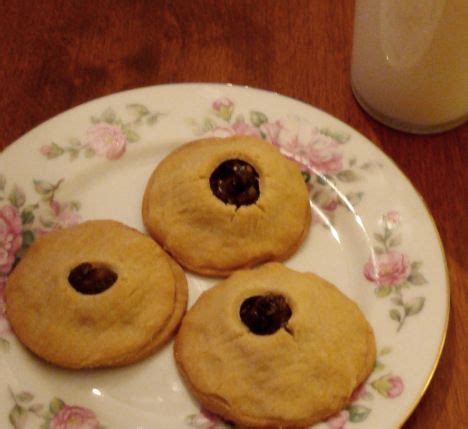 Cover and refrigerate until easy to handle. Raisin-filled Cookies | desserts | Filled cookies, Cookie ...