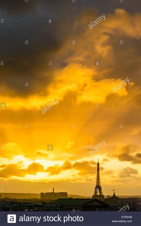 Paris Skyline Silhouette High Resolution Stock Photography And Images