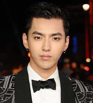 Kris wu is a chinese actor, singer, songwriter, and model known for appearing in popular films like mr. Kris Wu Height Weight Shoe Size Body Measurements Stats Facts Family
