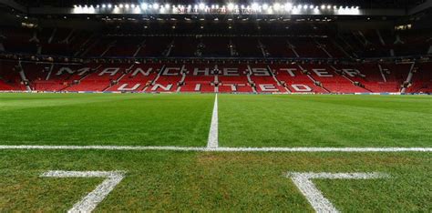 De tour wordt niet gegeven op thuis wedstrijddagen en op dagen voor een europese wedstrijd. Manchester United - Stadium Tour for 2 - Travelserv.my