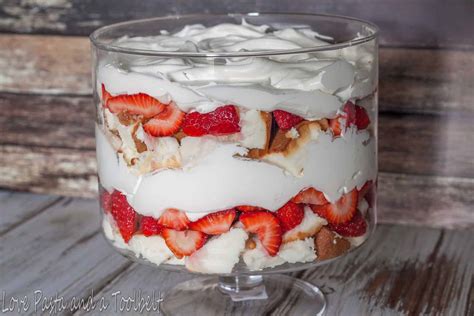 Strawberry Trifle Dessert - Love, Pasta, and a Tool Belt