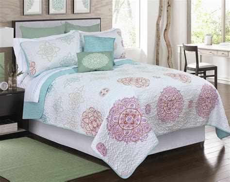 Find these and other bedroom accessories at macy's. Goodner Macy Coverlet Set | Quilt sets, Bedding sets ...