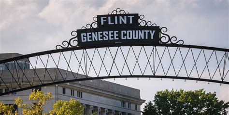 This Flint Michigan Natives Tweetstorm Perfectly Embodies His Citys