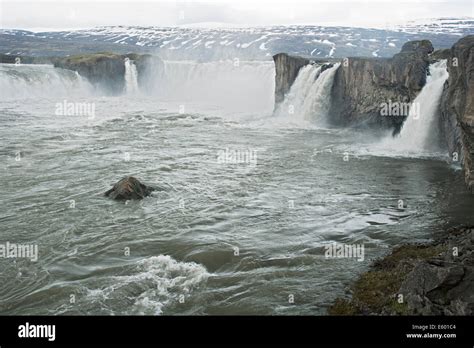 Godafoss Waterfall Iceland La007171 Stock Photo Alamy