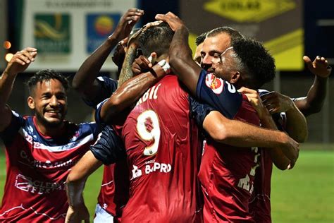 Clermont foot and troyes will lock horns this sunday (15 august) in the la ligue 1. Clermont, tenace, ramène une belle victoire de Troyes ...