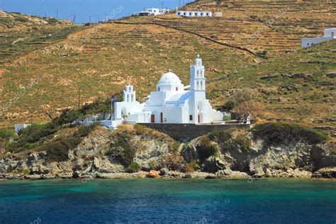Greek Island Classic Church Cyclades — Stock Photo © Netfalls 10516377
