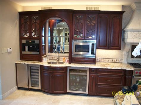 Amish made custom kitchen cabinets, bathroom cabinets, custom wall unites and bookcases, shelving and home remodeling in and around ohio. amish-cabinets-texas-austin-houston_22 - Amish Cabinets of ...