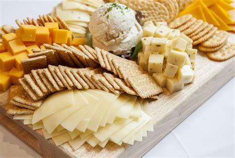 Cheese And Cracker Tray Food Cheese And Cracker Tray Goat Cheese