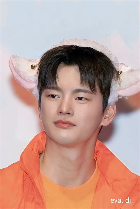 Seo In Guk, Hunting, Wolf, Wolves, Fighter Jets, Timber Wolf