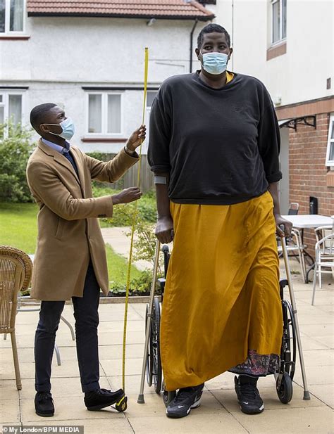 Worlds Second Tallest Man 46 Is In Wembley Care Home Daily Mail Online