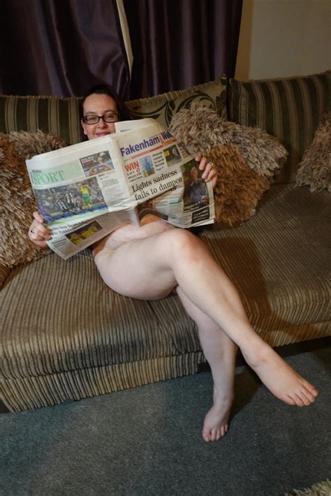 Nude With Newspaper 38 Pics XHamster