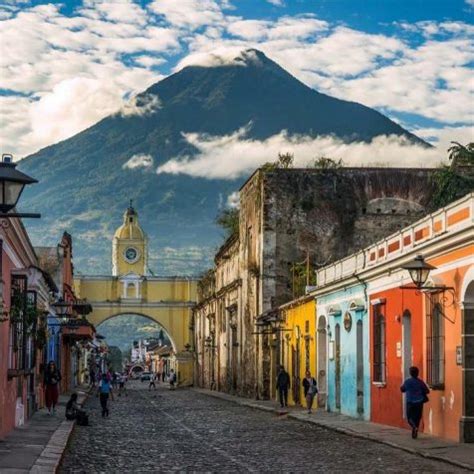 It has borders to mexico in the north/northwest, to belize in the northeast, to honduras in the southeast, to el salvador in the south. Antigua Guatemala to host 2nd Latin American Go Congress ...