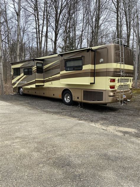 Used 2004 American Coach American Tradition 40j For Sale By Owner In