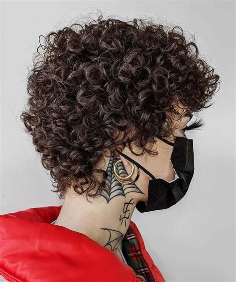 Touchable Perm Hairstyle For Short Hair Loose Perm Short Hair Spiral