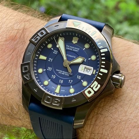 Swiss Army Dive Master 500 Army Military