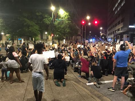 Chattanooga Protesters Show Resilience In Sixth Night Of Protest And
