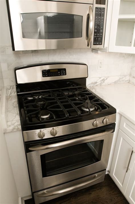 Installing one over the range takes about an hour if there is an available electrical outlet. Height of an Over the Range Microwave | Hunker