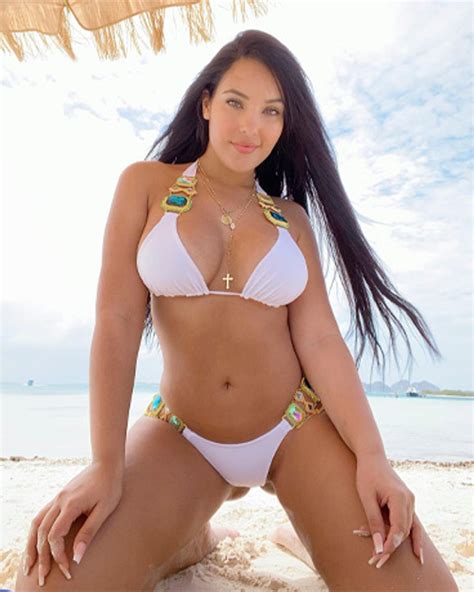 Top Venezuela Hot Girls Pictures And Bios Of Sexy Venezuelan Women