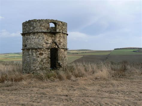 It was once well named, as the tower was indeed round, but today it has a flattened side, thanks to a siege by the barons who were hunting king john, and badly damaged one side of the castle. Round Tower © James Allan :: Geograph Britain and Ireland