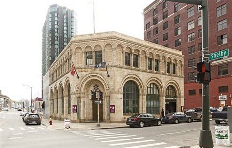 Gorgeous Bankers Trust Building Will Be Auctioned Off Landmark