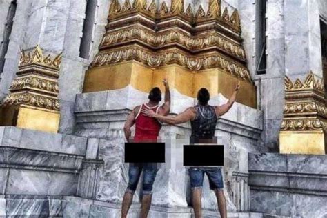 Thailand Arrests U S Tourists For Taking Nude Photos At Buddhist