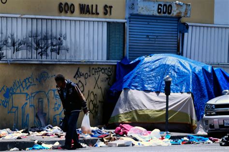 Inside The Squalor On Skid Row As Typhoid Scare Grips Los Angeles