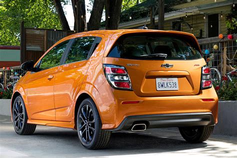 2020 Chevrolet Sonic Hatchback Review Trims Specs And Price Carbuzz
