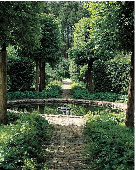 See more ideas about cottage garden, backyard, garden. Pin by Ellen Sears on Сад | Water features in the garden ...