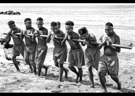 Kami menjual pakaian adat untuk anak dari seluruh propinsi di indonesia baju adat. Sejarah Asal Usul Suku Ambon dan Adat Kebudayaannya ...