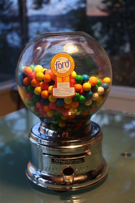 Ford Gumball Machine 1950 60s 1 Cent Excellent Gumball Machine