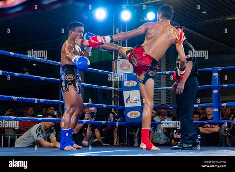 Bangkok Thailand October 31 2018 Bangkok Muay Thai Fights At Mbk
