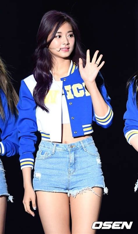 10 Times Twices Tzuyu Showed Off Her Toned Abs In The Prettiest Crop Tops Koreaboo
