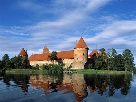 Trakai Castle - Lithuania - Castles Wallpaper (509516) - Fanpop