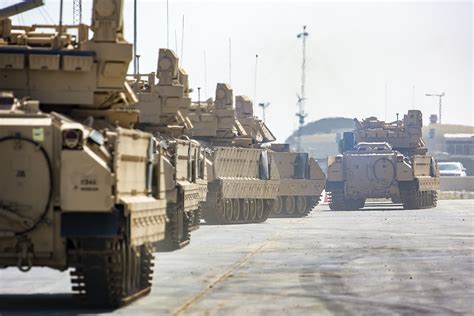 Aps 5 Armored Brigade Combat Team Equipment Set Returns To 401st Army