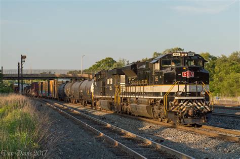 Ns 38g Ns 38g Enters The Yard Limits Of Pavonia Yard In Ca Flickr