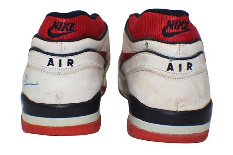 新聞分享 Michael Jordan 著用 Nike Air Alpha Force Low 現正競標中