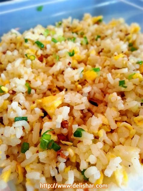 Garlic And Lemongrass Fried Rice Delishar Singapore Cooking Recipe