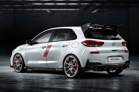 It's tough to be a. Hyundai i30 N Option Concept: personalización total para ...