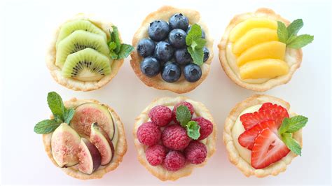 Pankobunny Fruit Tarts With Sugar Cookie Pie Crusts｜フルーツのタルト（シュガークッキーで