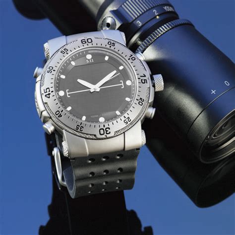 511 Tactical Hrt Titanium Watch
