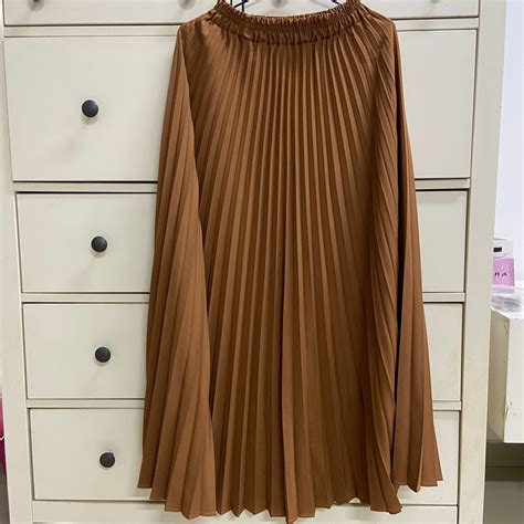 Pleated Skirt Viral In Mocha Womens Fashion Bottoms Skirts On Carousell